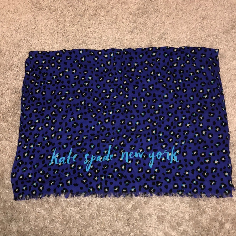KATE SPADE LEOPARD SCARF